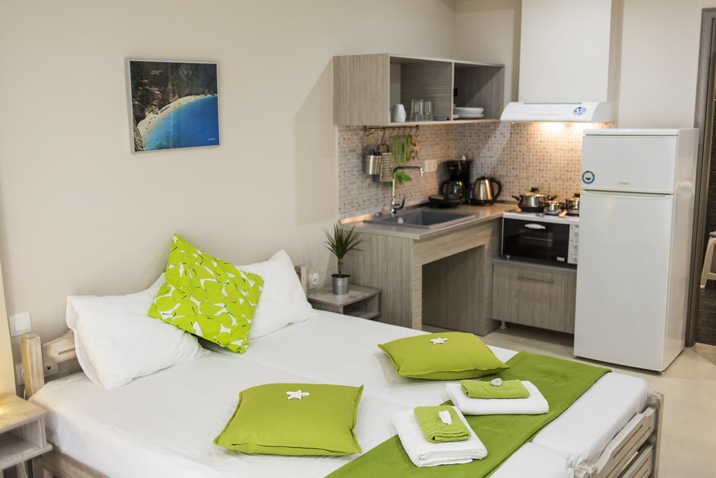 Zonita Guest House Nea Plagia Exterior photo